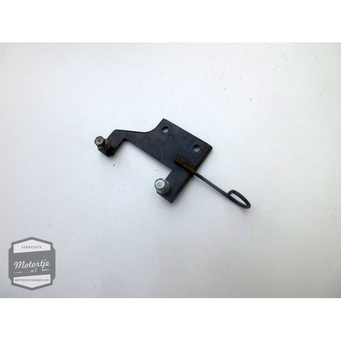 Kawasaki GPZ500 bobine houder rechts / rechter steun / bracket Kawasaki GPZ500 bobine houder rechts / rechter steun / bracket